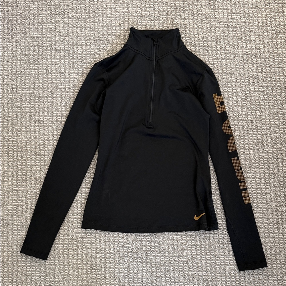 Nike Women's Black and Gold Long Sleeve